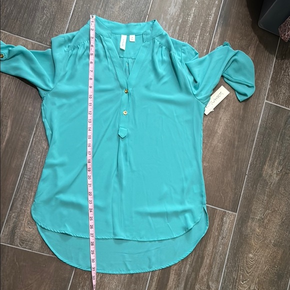 Tacera Blue Relaxed Blouse with Cuffed Sleeves - Picture 9 of 9